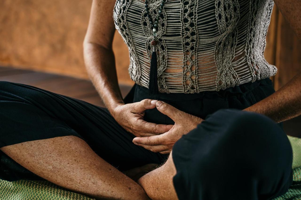 ホテル Breathe Healing & Wellness カンブタル エクステリア 写真